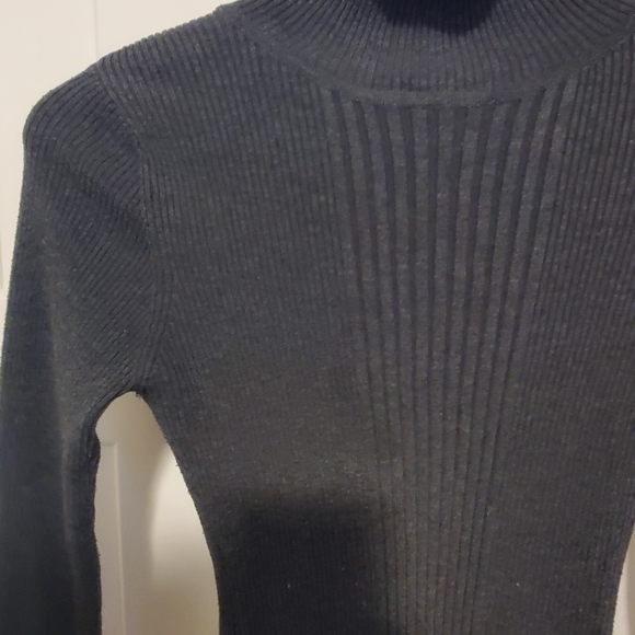 Grey Turtleneck Sweater - Picture 2 of 3